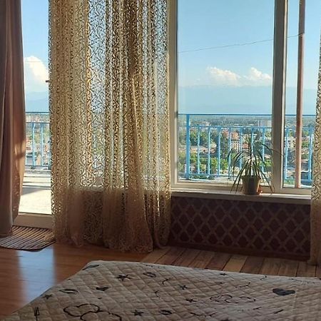 Хостел Panorama In Кутаїсі Екстер'єр фото